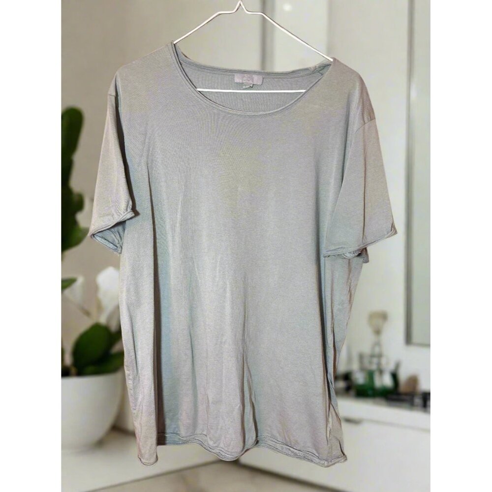 COS‎ Basic Short Sleeve Tshirt with Rolled Hem at Collar and Sleeves